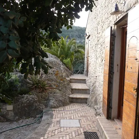 Oda ve Kahvaltı Rocca Del Vento