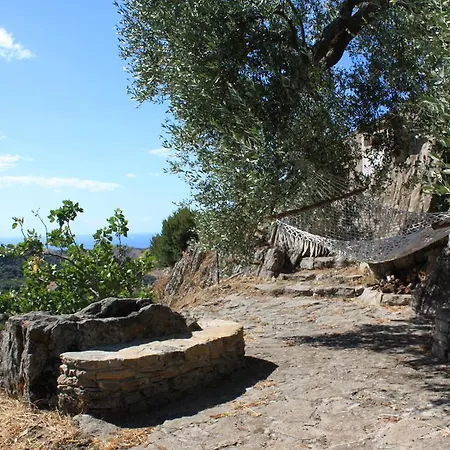 Rocca Del Vento Bed & Breakfast 3*