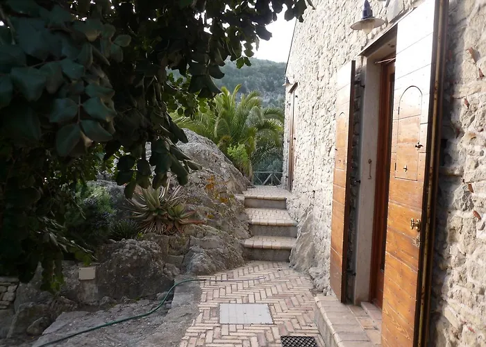 Oda ve Kahvaltı Rocca Del Vento