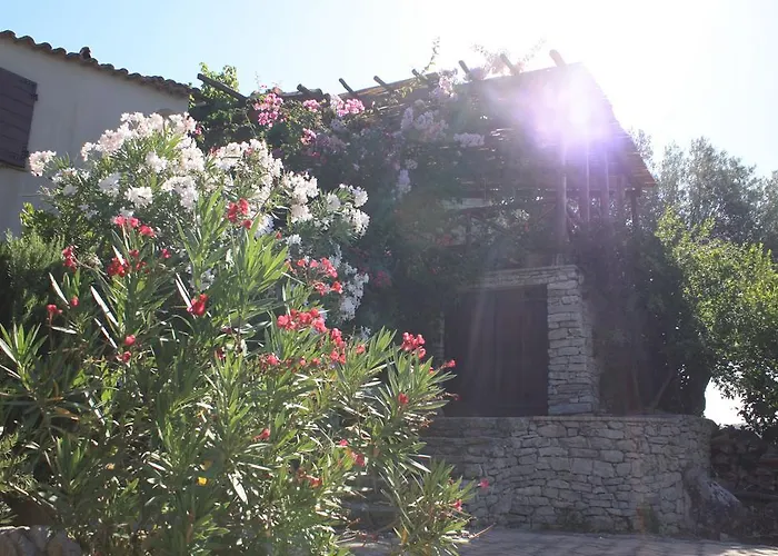 Rocca Del Vento 住宿加早餐酒店 San Pantaleone